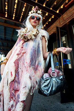 Carne: Churrascaria vende <i>look</i> Lady Gaga
