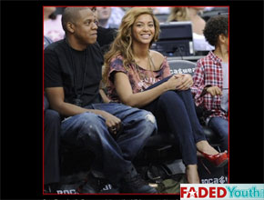 Basquete: Jay-Z e Beyoncé assistem a partida