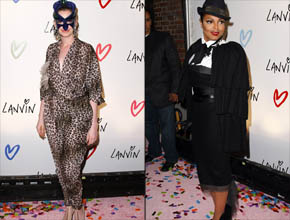 Festa: Anne Hathaway e Janet Jackson se fantasiam