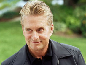 Prisão: Michael Douglas continua visitando o filho