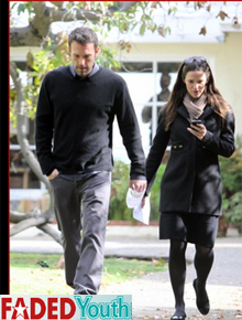 Por aí: Ben Affleck e Jennifer Garner passeiam juntos