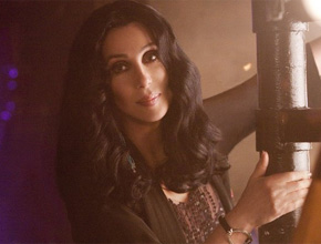 Moderninha: Cher conheceu o namorado no <i>Facebook</i>