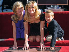 <i>Calçada da Fama</i>: Reese Witherspoon ganha estrela