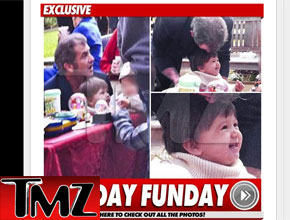 Carinho: Mel Gibson brinca com a filha