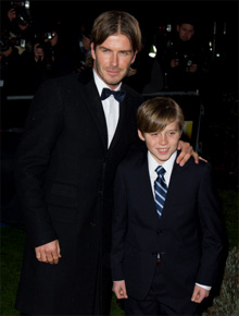Militar: David Beckham leva Brooklyn em evento