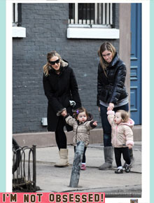 Em família: Sarah Jessica Parker passeia com as filhas