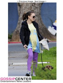 Futura mamãe: Natalie Portman passeia em LA