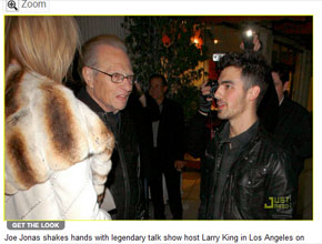 Casual?: Joe Jonas encontra Larry King