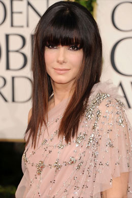 Franjinha: Sandra Bullock muda o corte