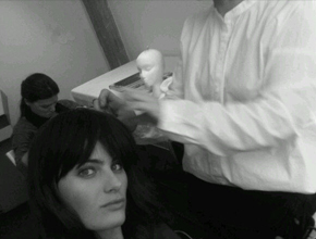 Ensaio: Isabeli Fontana posta foto no <i>Twitter</i>