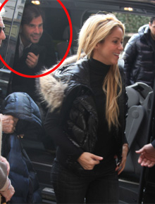 Amigável: Shakira continua trabalhando com ex