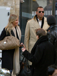 Frio: Cameron Diaz passeia com Alex Rodriguez