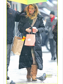 Sacolas: Blake Lively faz compras em Nova York