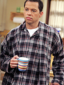 <i>Half Men</i>: - <i>Checo o </i>TMZ<i> todo dia</i>, diz Alan