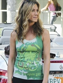 Nudismo: Jennifer Aniston não se intimidou