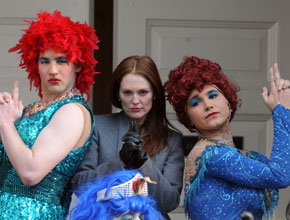 <i>Bang bang</i>: Julianne Moore é homenageada