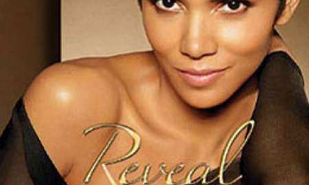 <i>Reveal</i>: Halle Berry posa para campanha