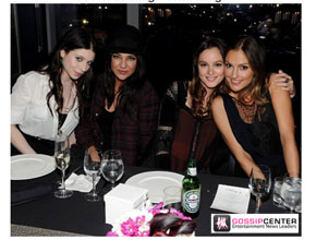 <i>Night</i>: Leighton Meester curte festa de revista