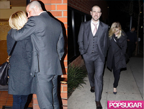 Apaixonados: Reese Witherspoon troca beijos com noivo