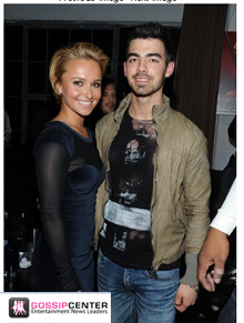 Noite: Hayden Panettiere e Joe Jonas curtem festa