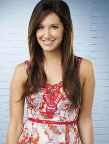 Restaurante: Ashley Tisdale conhece Katie Holmes