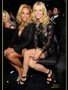 <I>Grammy</i>: Beyoncé posa com Gwyneth Paltrow