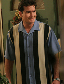 Vizinhas: Charlie Sheen quer as ex-mulheres por perto
