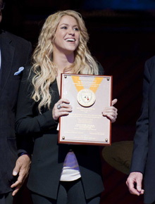 <i>Artista do Ano</i>: Shakira recebe prêmio da <i>Harvard</i>