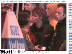Bitoca: Justin Bieber e Selena Gomez se beijam
