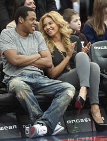 Basquete: Jay-Z e Beyoncé assistem à partida