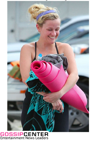Disposição: Reese Witherspoon deixa ginástica sorridente