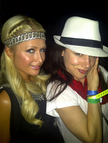 <i>Show</i> de <i>rock</i>: Paris Hilton encontra Juliette Lewis