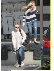 Em família: Dakota Fanning vai atuar com a irmã?