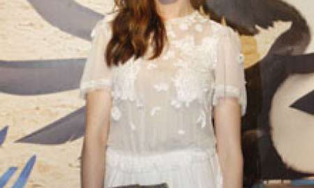 Brasil: Anne Hathaway fazia massagem nua - Estrelando