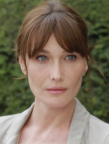 Filme: Woody Allen nega problemas com Carla Bruni