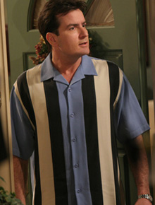 <i>Show</i>: Mulher invade palco de Charlie Sheen