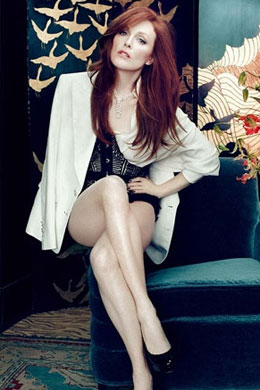 <i>Fashion</i>: Julianne Moore encara estilo moderno