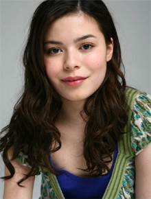 Oficial: Miranda Cosgrove é aceita na universidade