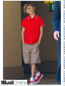<i>Geek</i>: Romeo usa óculos igual ao de David Beckham