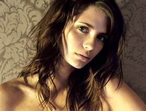 Mischa Barton: Atriz é condenada a pagar dívida