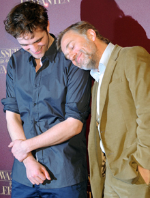 Filme: Robert Pattinson divulga com Christoph Waltz
