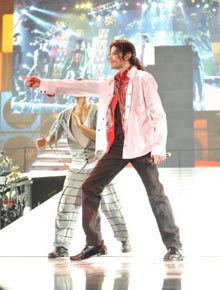 Caso Michael Jackson: Julgamento de médico é adiado