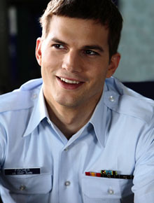 Oficial: Ashton Kutcher entra para <i>Two and a Half Men</i>