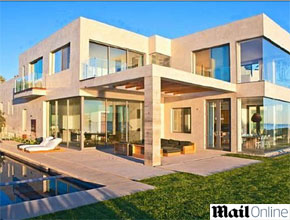Mansão: Casal Beckham aluga casa em Malibu