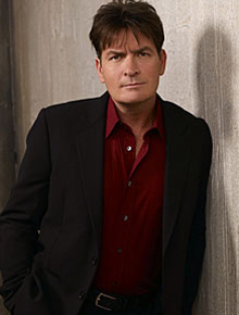 Dinheirão: Charlie Sheen recebe proposta de três milhões