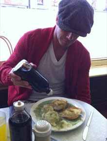 <i>Hmmm</i>: David Beckham posta foto almoçando