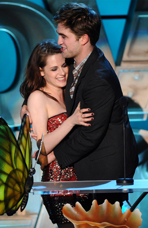 Kristen Stewart brigou com Robert Pattinson