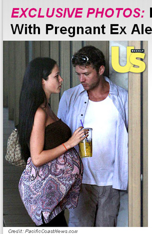 Ryan Phillippe passeia com ex-<i>affair</i> grávida