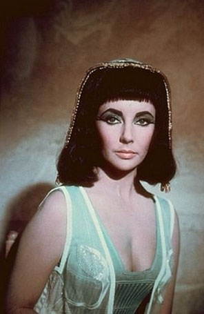 Joias de Elizabeth Taylor devem ser leiloadas