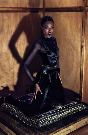 Naomi Campbell é <i>face</i> da <i>Givenchy</i>